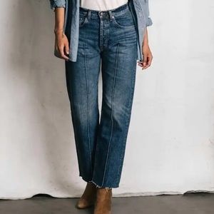 IMOGENE AND WILLIE Denim Wyatt Jeans 30 Pintuck Seam Raw Hem Cotton Button Fly